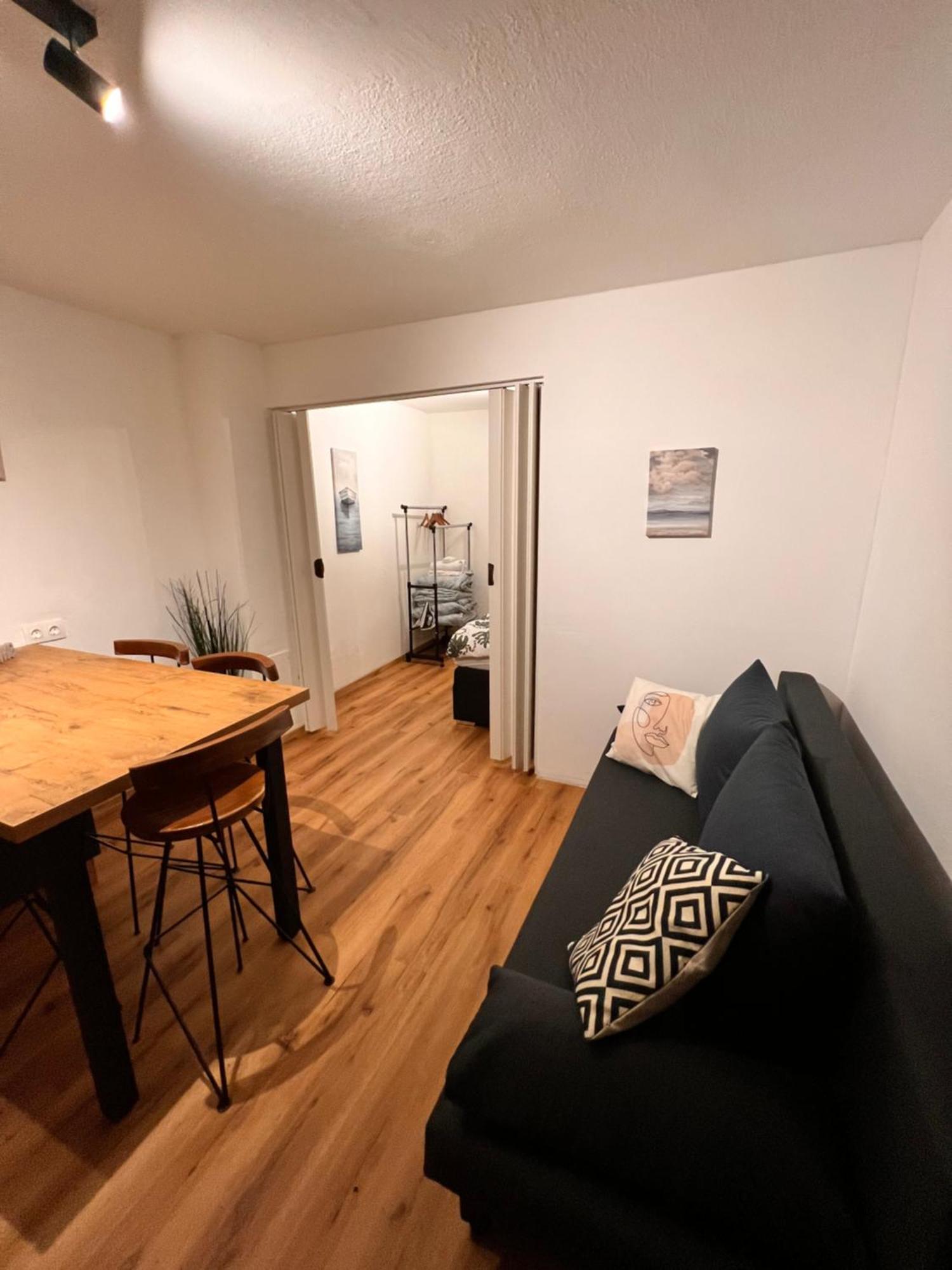 Perfekte Lage! Ganze Wohnung Burgblick Residenz Sankt Veit an der Glan Exterior foto
